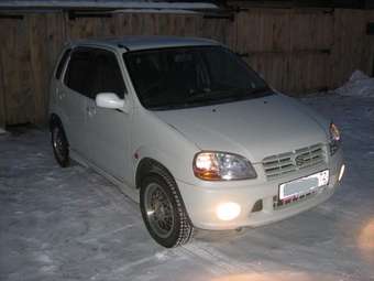 2001 Suzuki Swift Pics