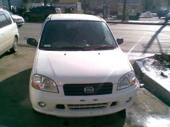 2001 Suzuki Swift Pictures