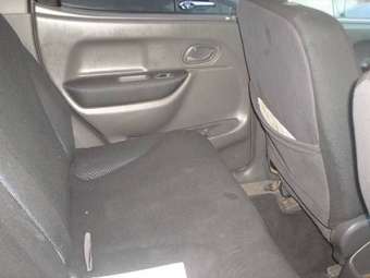 2001 Suzuki Swift Photos