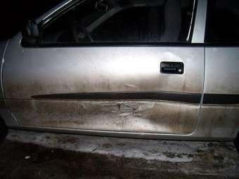 2001 Suzuki Swift Pictures