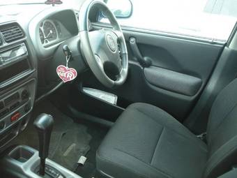 2001 Suzuki Swift Pictures