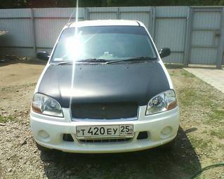 2001 Suzuki Swift Photos