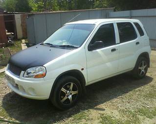 2001 Suzuki Swift Photos