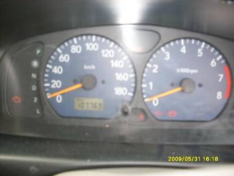 2001 Suzuki Swift Pictures