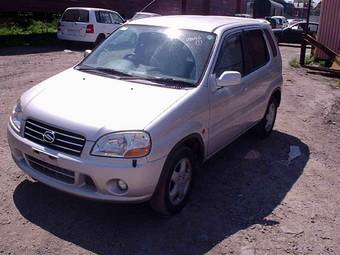 2001 Suzuki Swift Pictures