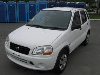 2001 Suzuki Swift Pictures