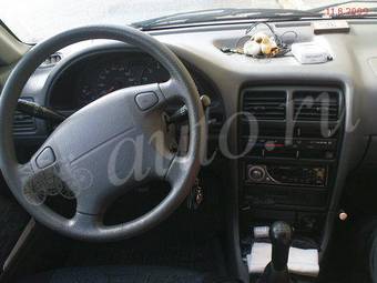 2001 Suzuki Swift Pictures