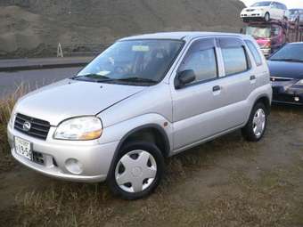 2002 Suzuki Swift Pictures