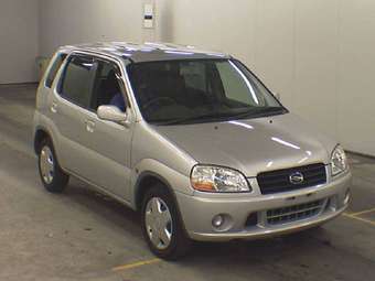 2002 Suzuki Swift Pictures