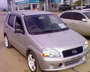 2002 Suzuki Swift Pictures