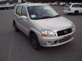 2002 Suzuki Swift Pics