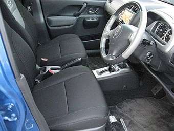 2002 Suzuki Swift Pictures