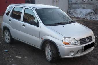 2002 Suzuki Swift Photos