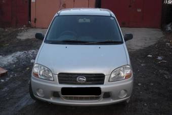 2002 Suzuki Swift Pictures