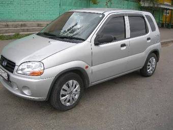 2002 Suzuki Swift Images