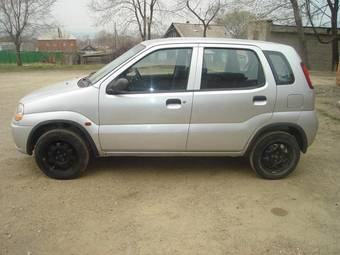 2002 Suzuki Swift Pictures