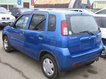 2002 Suzuki Swift Photos