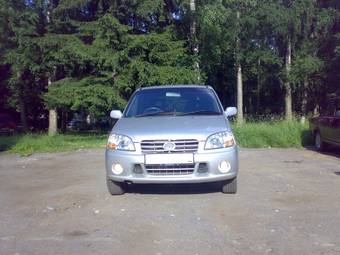 2002 Suzuki Swift Photos