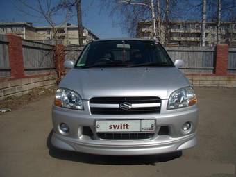 2002 Suzuki Swift Photos