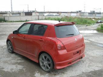 2002 Suzuki Swift Pictures