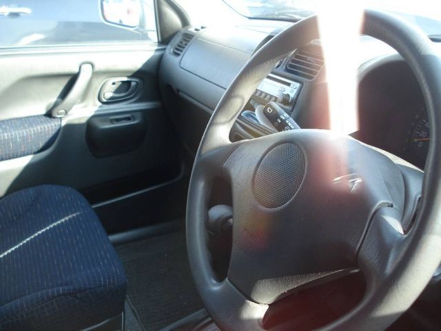 2003 Suzuki Swift