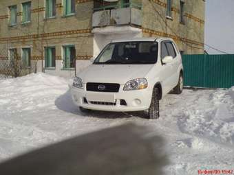 2003 Suzuki Swift Photos