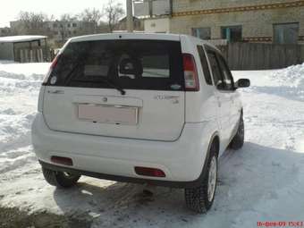 2003 Suzuki Swift Pictures