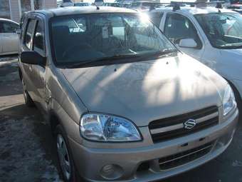 2003 Suzuki Swift Pictures