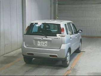 2003 Suzuki Swift Pictures