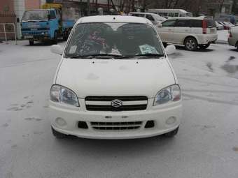 2003 Suzuki Swift Pictures