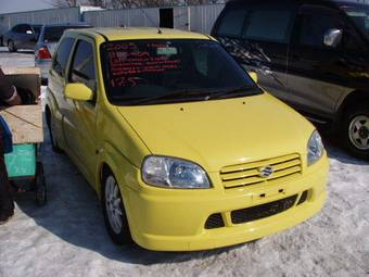 2003 Suzuki Swift Pics