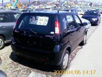 2003 Suzuki Swift Photos