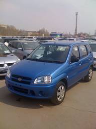 2003 Suzuki Swift Pictures