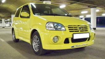 2003 Suzuki Swift Photos