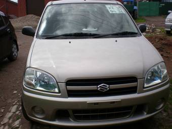 2003 Suzuki Swift Pictures