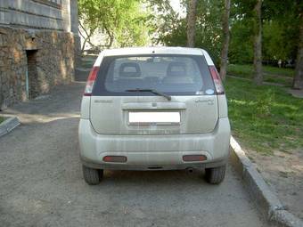 2003 Suzuki Swift Pictures