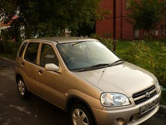 2003 Suzuki Swift Pictures