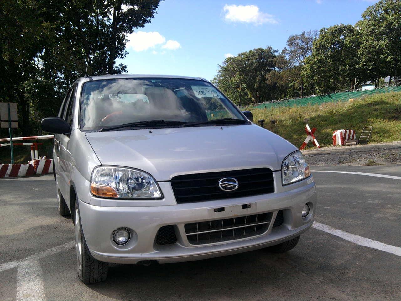 2003 Suzuki Swift specs, Engine size 1300cm3, Fuel type