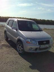 2003 Suzuki Swift Pictures