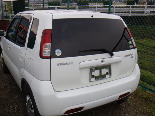 2004 Suzuki Swift