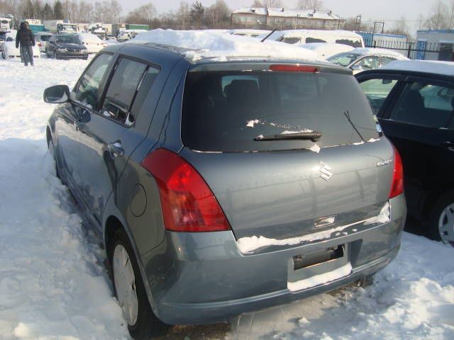 2004 Suzuki Swift