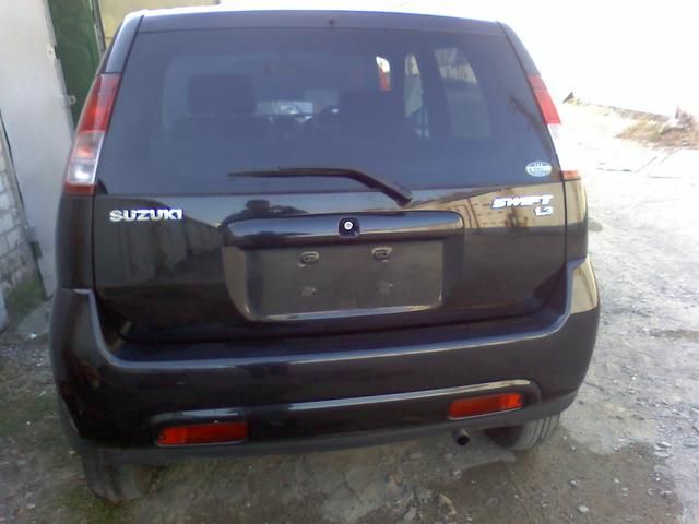 2004 Suzuki Swift