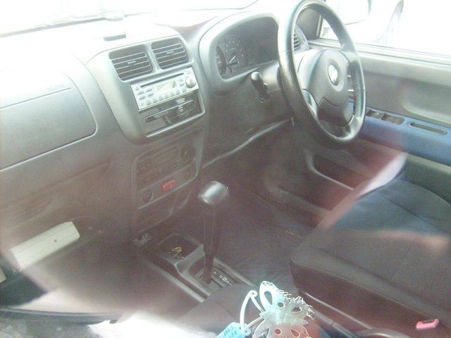 2004 Suzuki Swift