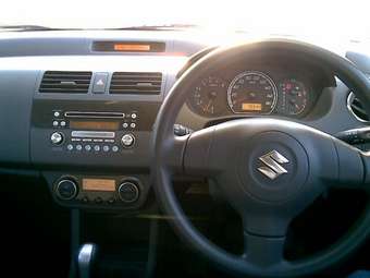 2004 Suzuki Swift Pictures