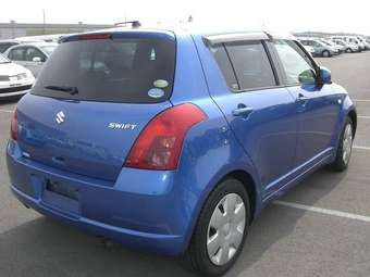 2004 Suzuki Swift Pictures