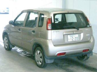 2004 Suzuki Swift Pictures