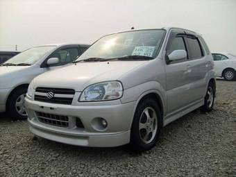 2004 Suzuki Swift Pictures