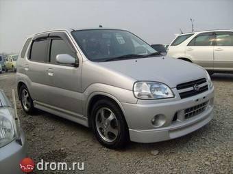 2004 Suzuki Swift Pictures