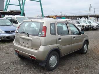 2004 Suzuki Swift Pics