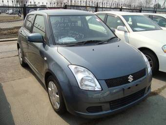2004 Suzuki Swift Pictures